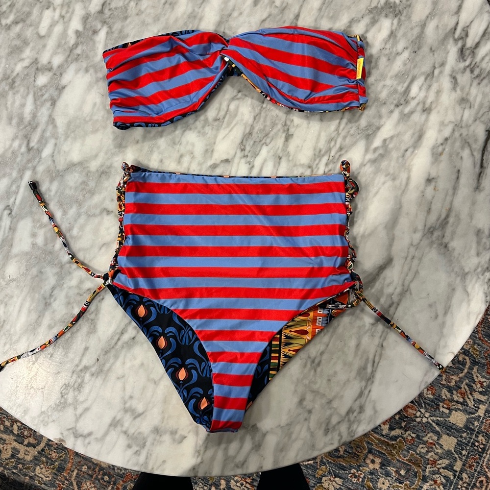 Agua Bendita Reversible Bikini - Picture 3 of 5